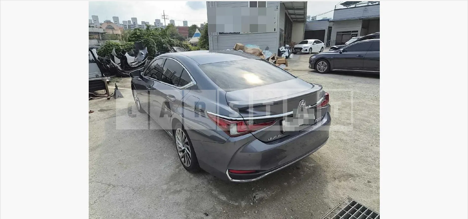 Photo 2 of 18: 2020 Lexus ES300h — Korean insurance auction