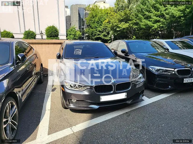 Photo 2 of 8: 2015 BMW 320d, VIN WBA3D3103FK276796 — Korean insurance auction