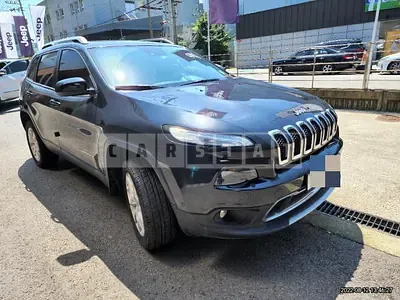 Photo 1 of 11: 2015 Jeep Simsaw Cherokee — Korean insurance auction