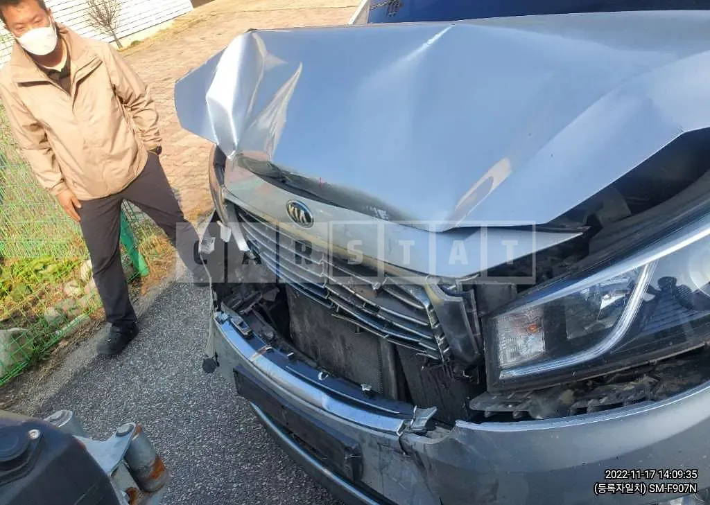 Photo 2 of 7: 2016 Kia Sorento, VIN KNHMF37ABGS108515 — Korean insurance auction