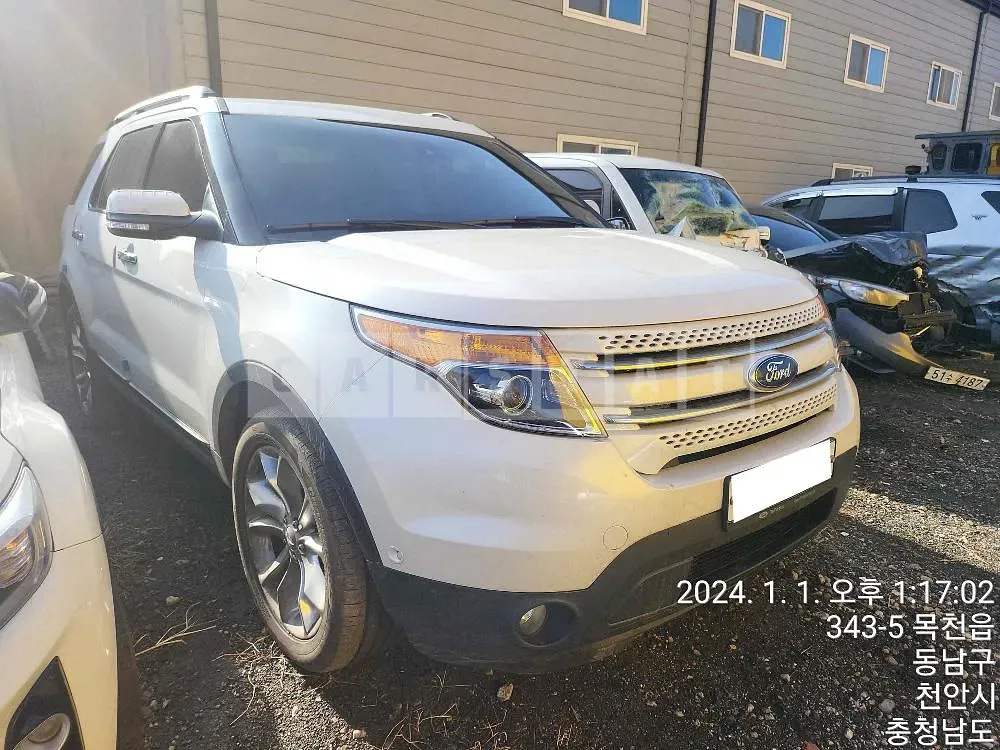 Photo 2 of 14: 2015 Ford Explorer, VIN 1FM5K8F84FGB35179 — Korean insurance auction