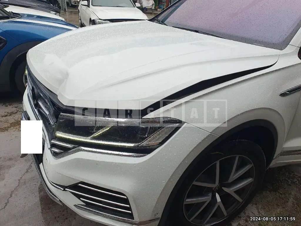 Photo 2 of 37: 2021 Volkswagen Touareg 3.0 TDI — Korean insurance auction
