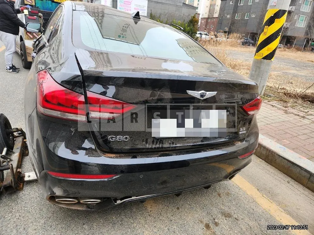 Photo 2 of 51: 2016 Genesis 3.3 — Korean insurance auction