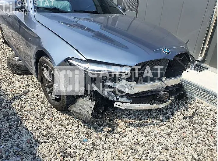 Photo 2 of 12: 2018 BMW 520d xDrive, VIN WBAJC5105JG861638 — Korean insurance auction