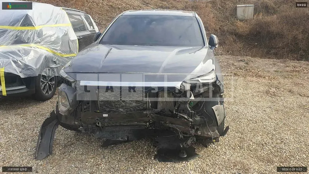 Photo 2 of 13: 2018 Hyundai Santa Fe, VIN KMHS281ABKU010272 — Korean insurance auction