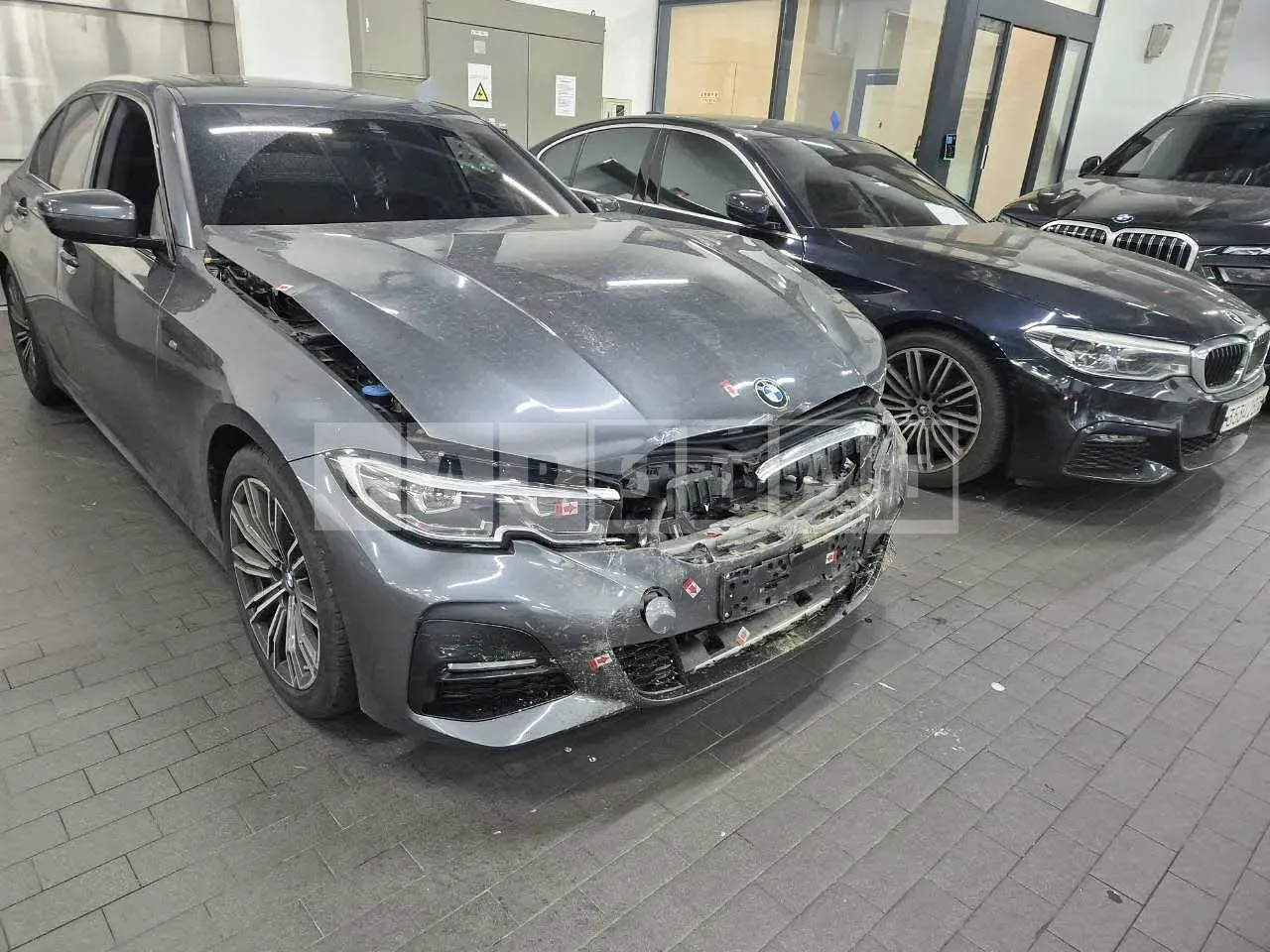 Photo 2 of 16: 2022 BMW 320i, VIN WBA5X510XNFM32514 — Korean insurance auction