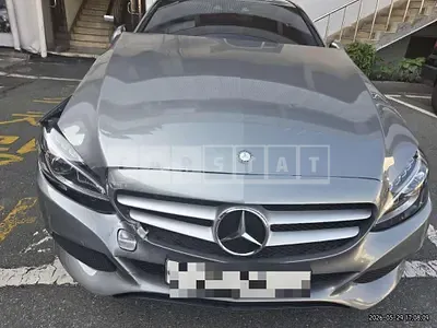 Photo 1 of 10: 2015 Mercedes-Benz C200 — Korean insurance auction