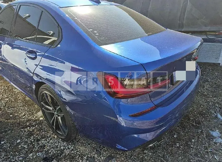 Photo 2 of 30: 2022 BMW 320i — Korean insurance auction