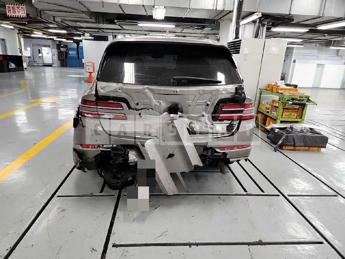 Photo 2 of 7: 2020 Genesis GV80 — Korean insurance auction
