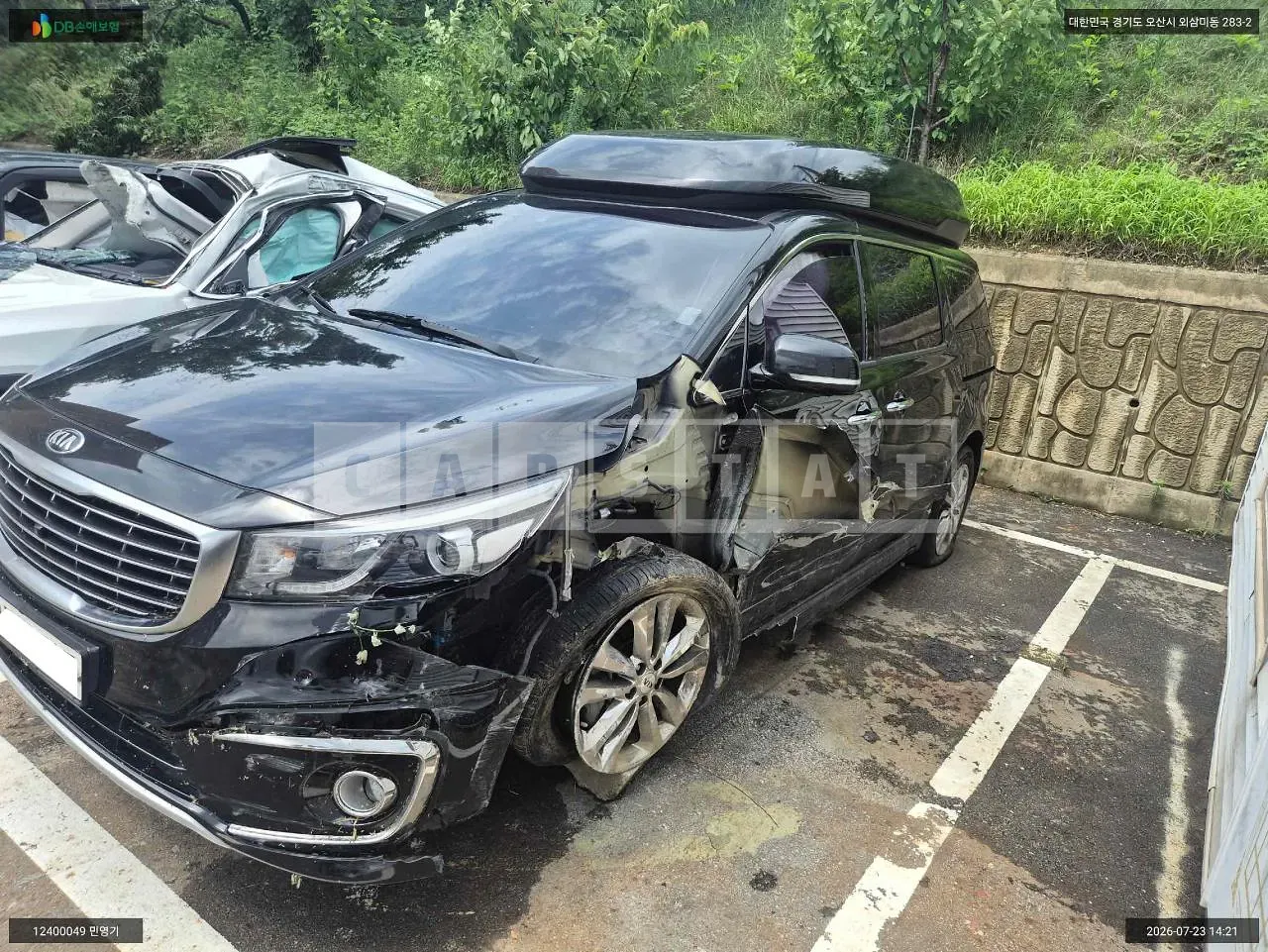 Photo 2 of 13: 2015 Kia Carnival High Limousine, VIN KNAME81ABGS182138 — Korean insurance auction