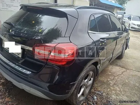 Photo 2 of 10: 2018 Mercedes-Benz GLA220 — Korean insurance auction