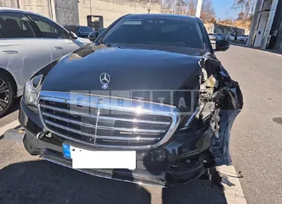 Photo 1 of 38: 2020 Mercedes-Benz E450 4Matic — Korean insurance auction