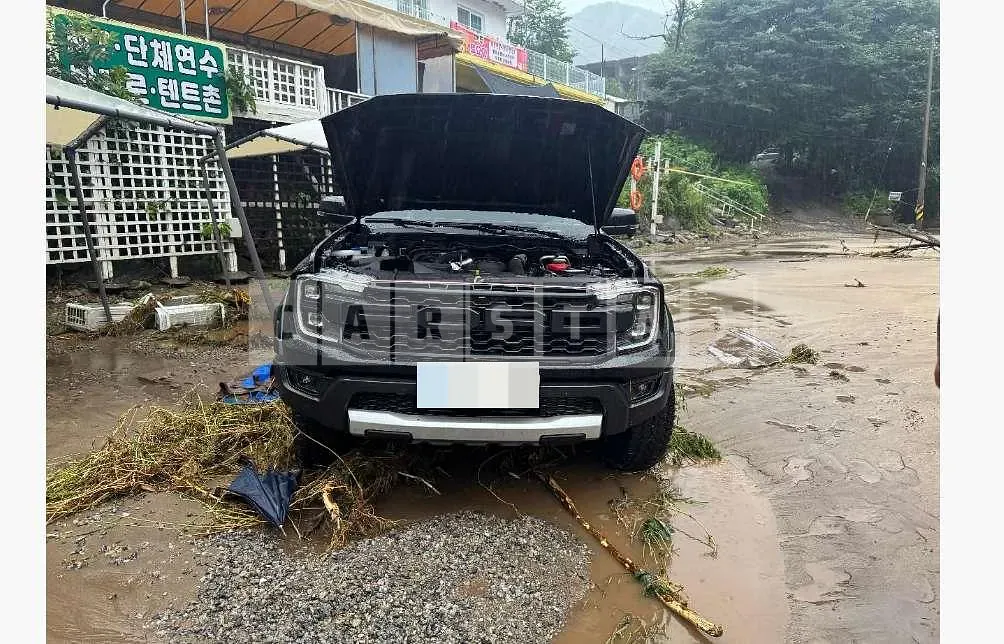 Photo 2 of 23: 2024 Ford Ranger Raptor — Korean insurance auction