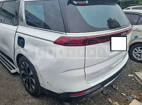 Photo 2 of 30: 2023 Kia Carnival, VIN KNANE81BBPS240432 — Korean insurance auction