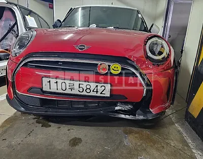 Photo 1 of 33: 2023 MINI Cooper Five-Door, VIN WMW41DK05P2T67510 — Korean insurance auction