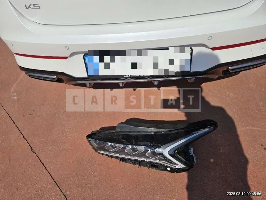 Photo 3 of 3: 2023 Kia (part) K5 Light — Korean insurance auction