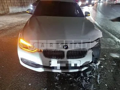 Photo 1 of 4: 2017 BMW 320i — Korean insurance auction