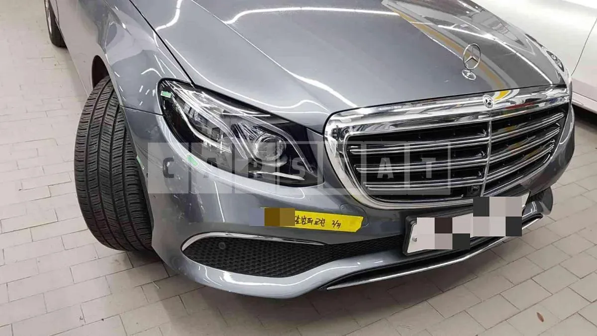 Photo 3 of 3: 2017 Mercedes-Benz (parts) E300 Headlamp — Korean insurance auction