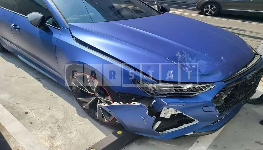 Photo 2 of 21: 2021 Audi Rs 7 — Korean insurance auction