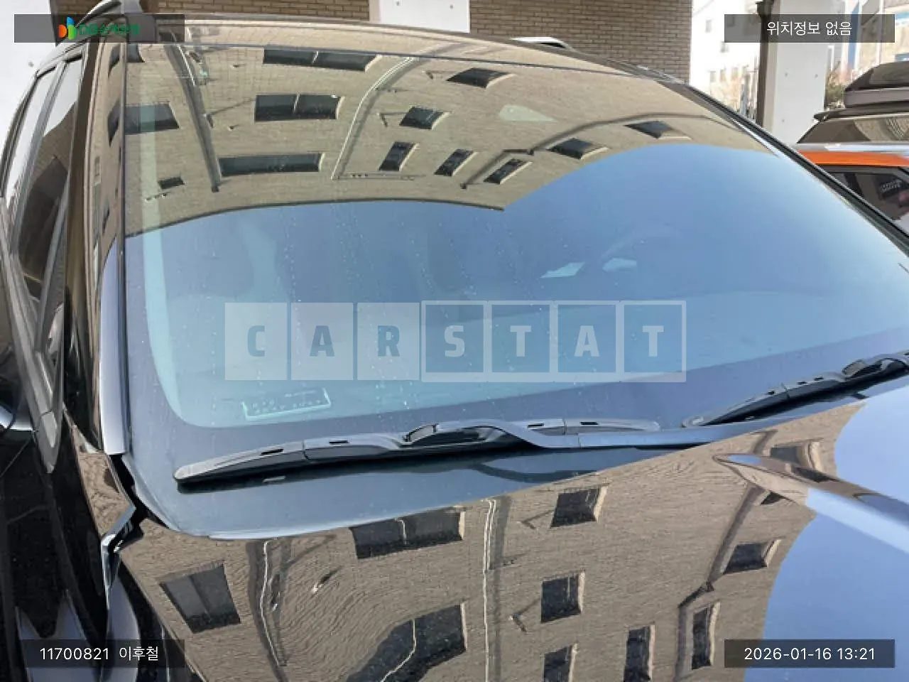 Photo 2 of 16: 2021 Kia Carnival, VIN KNANE81BBMS054107 — Korean insurance auction