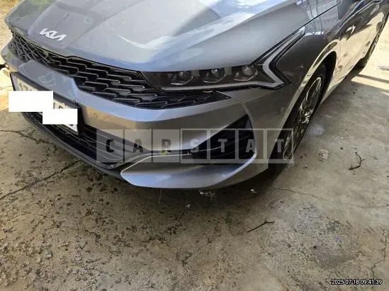 Photo 2 of 13: 2022 Kia K5 — Korean insurance auction