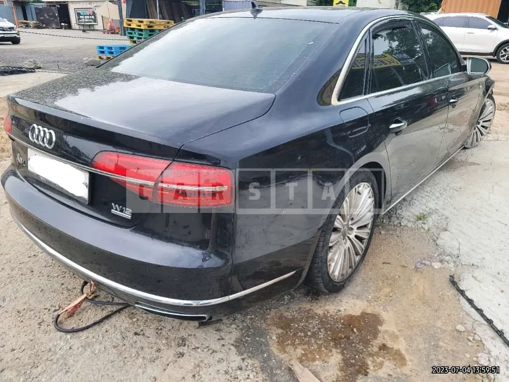 Photo 2 of 17: 2015 Audi A8 L, VIN WAUZZZ4H9FN021360 — Korean insurance auction