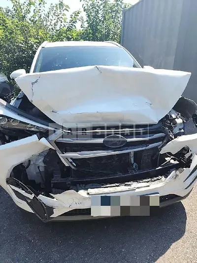 Photo 1 of 35: 2016 Hyundai Tucson TL, VIN KMHJ3815GGU169969 — Korean insurance auction