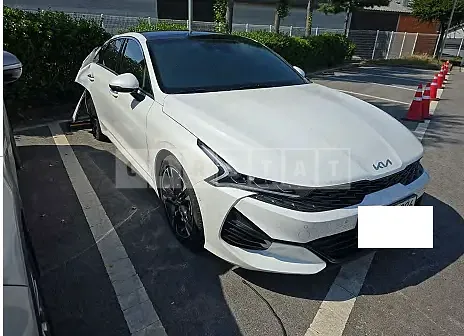Photo 2 of 17: 2023 Kia K5, VIN KNAG3412BPA219230 — Korean insurance auction