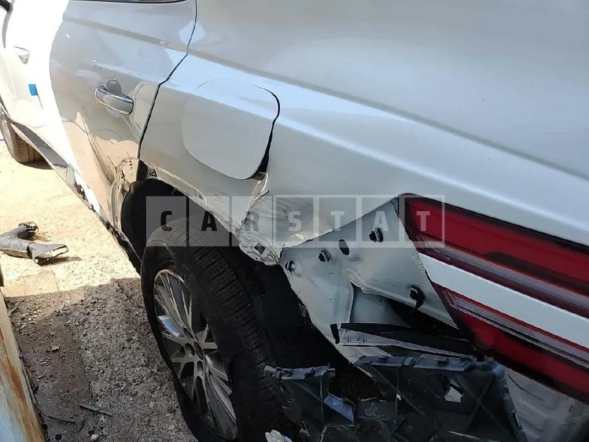 Photo 2 of 14: 2024 Genesis GV80 3.5T — Korean insurance auction