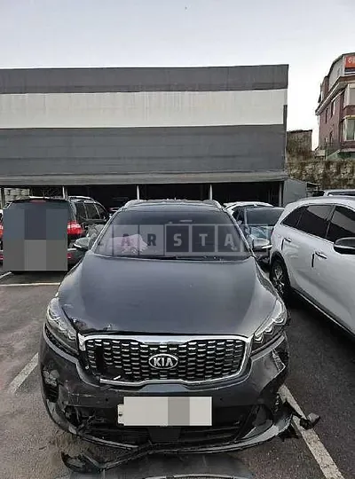 Photo 1 of 28: 2017 Kia Sorento 4WD — Korean insurance auction