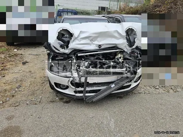 Photo 2 of 23: 2023 MINI Cooper Clubman — Korean insurance auction