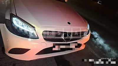 Photo 1 of 8: 2019 Mercedes-Benz C220 d, VIN WDDWF1EB1KR432769 — Korean insurance auction