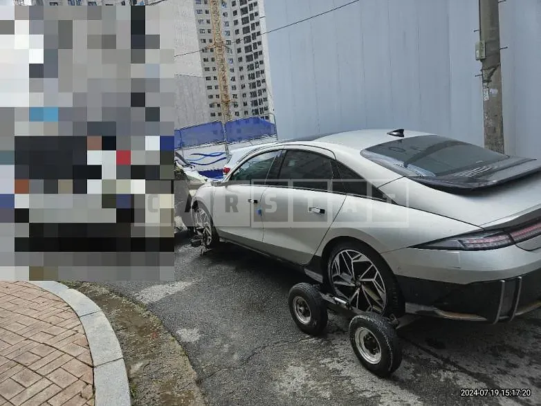 Photo 2 of 11: 2022 Hyundai IONIQ 6 Long Range — Korean insurance auction