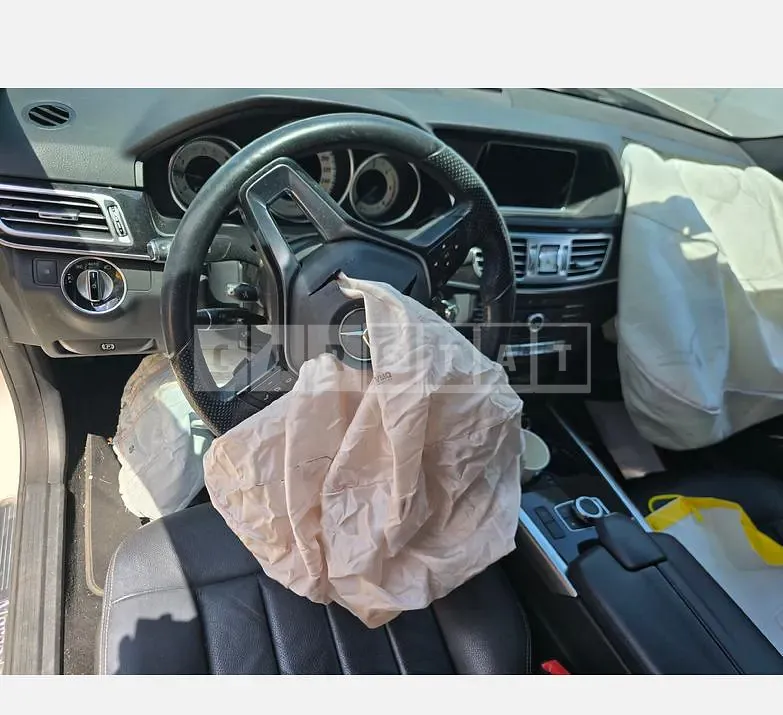 Photo 2 of 20: 2016 Mercedes-Benz E250 BlueTec 4Matic — Korean insurance auction