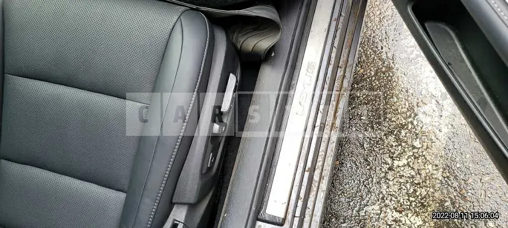 Photo 2 of 19: 2017 Lexus ES300h, VIN JTHBW1GGXH2137607 — Korean insurance auction