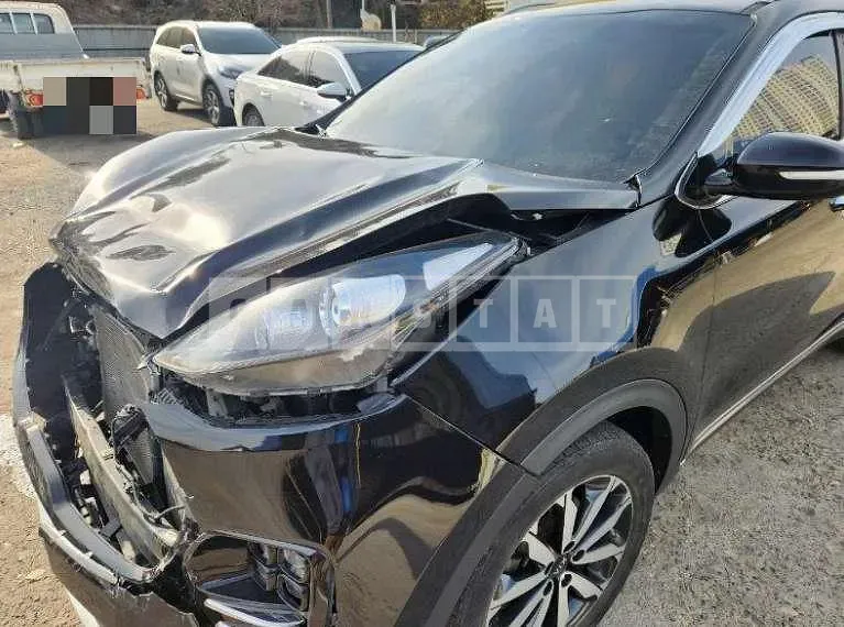 Photo 2 of 15: 2017 Kia Sportage — Korean insurance auction