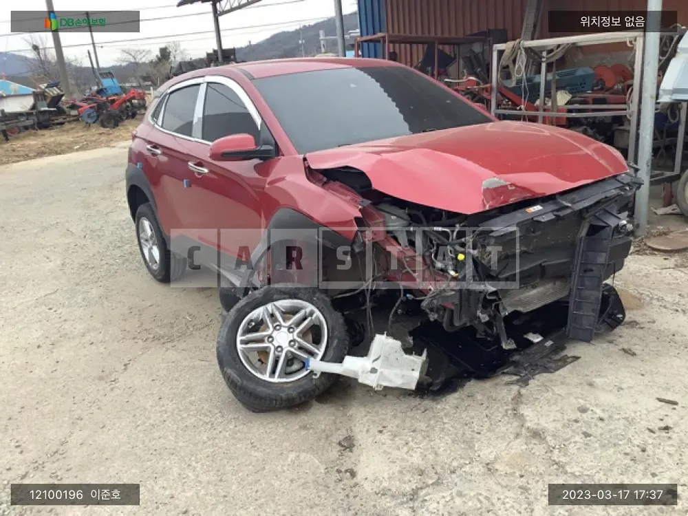 Photo 2 of 17: 2019 Hyundai Kona, VIN KMHK2817GLU474677 — Korean insurance auction
