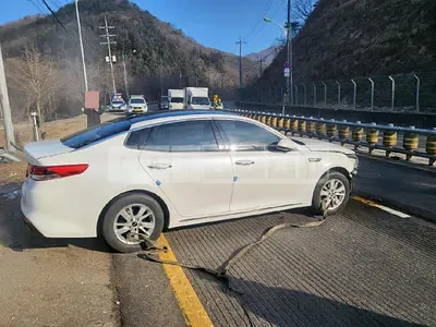 Photo 1 of 8: 2017 Kia K5 2.0(LPI), VIN KNAGT416BJA226935 — Korean insurance auction