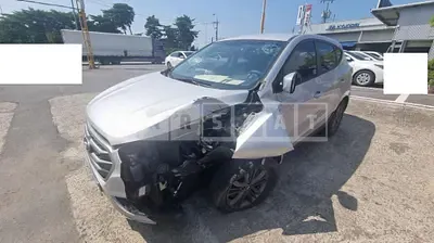 Photo 1 of 4: 2015 Hyundai Tucson — Korean insurance auction