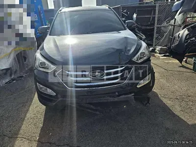 Photo 1 of 9: 2015 Hyundai Santa Fe DM — Korean insurance auction