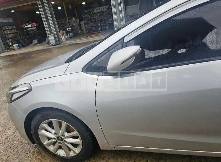 Photo 2 of 14: 2017 Kia Kz — Korean insurance auction