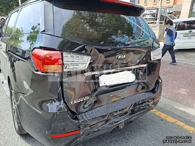 Photo 1 of 1: 2015 Kia Carnival, VIN KNHMF37ABFS014979 — Korean insurance auction