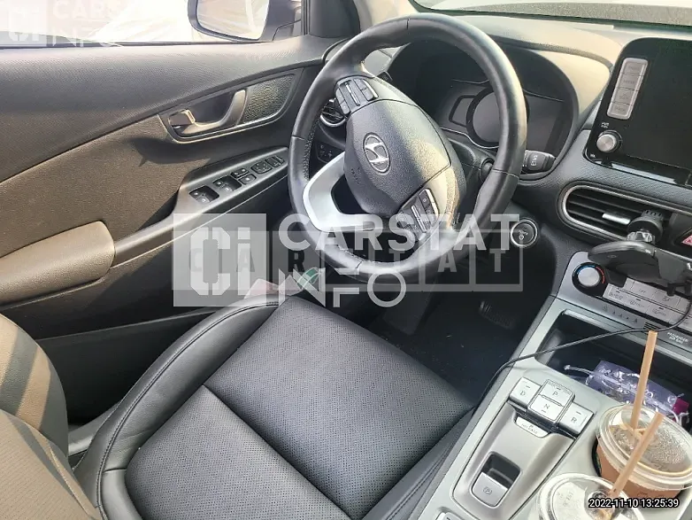 Photo 2 of 10: 2019 Hyundai Kona, VIN KMHK4815GKU422927 — Korean insurance auction