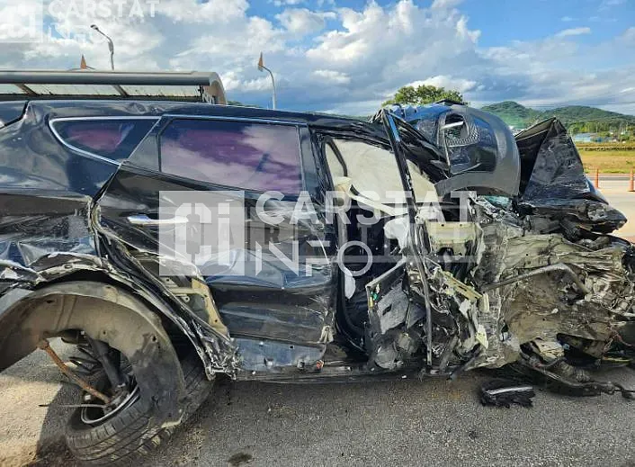 Photo 2 of 10: 2015 Hyundai Santa Fe 2.0 — Korean insurance auction
