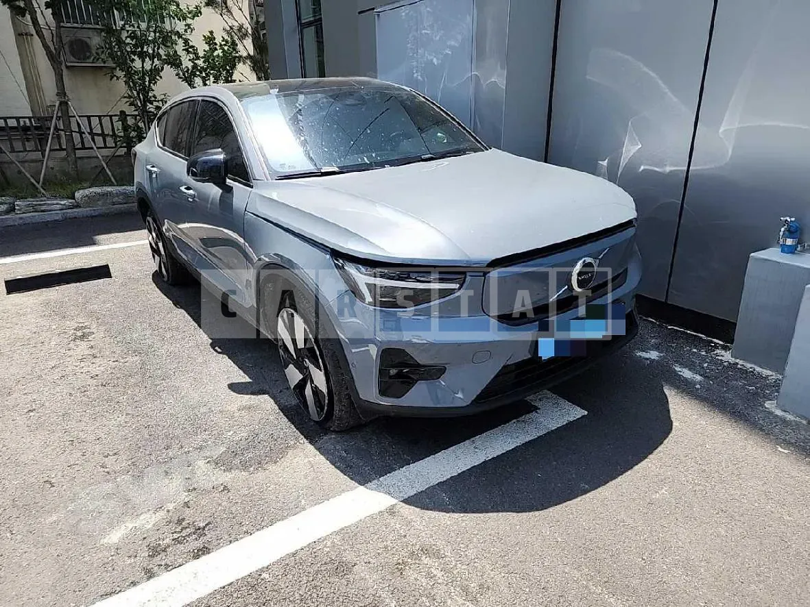 Photo 2 of 38: 2022 Volvo C40 Recharge Twin — Korean insurance auction