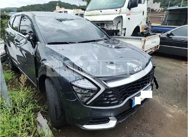 Photo 2 of 21: 2024 Kia Sportage — Korean insurance auction