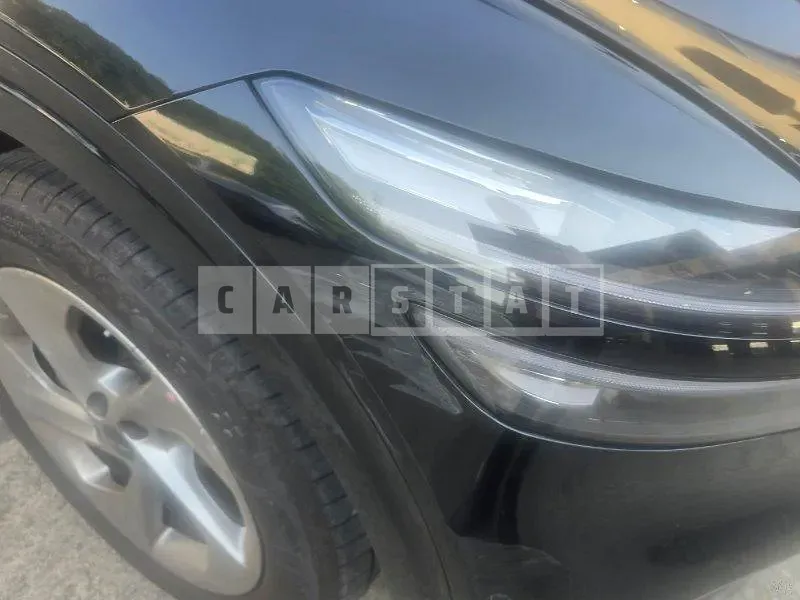 Photo 2 of 2: 2025 Genesis (parts) GV70 Headlamp — Korean insurance auction