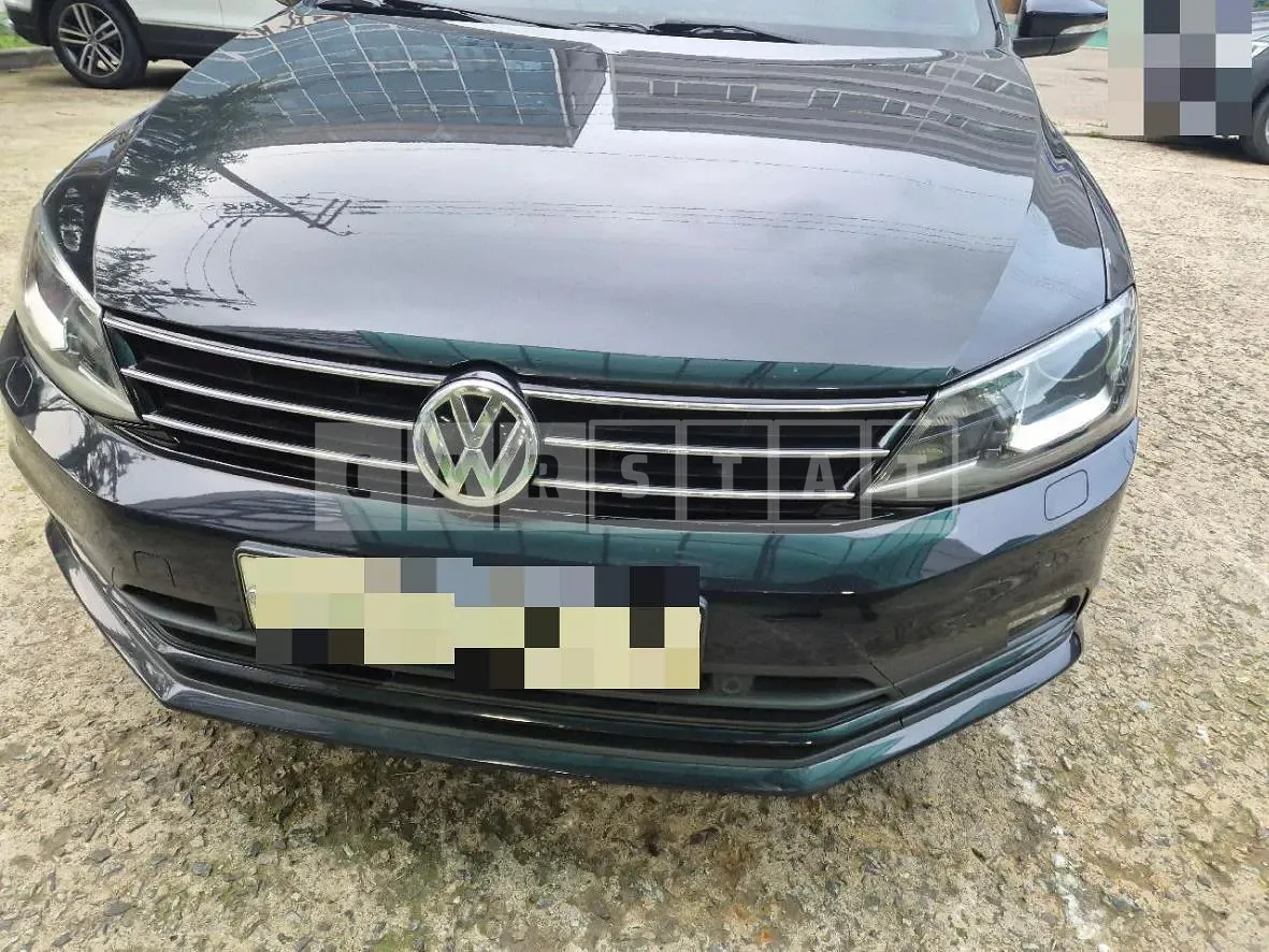 Photo 2 of 3: 2015 Volkswagen (parts) Jetta Headlamp — Korean insurance auction