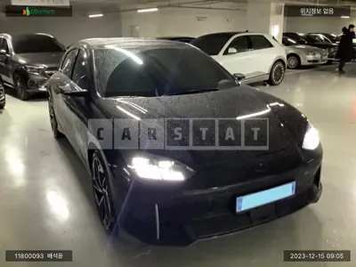 Photo 1 of 18: 2022 Hyundai IONIQ 6, VIN KMHM541CPPA005439 — Korean insurance auction
