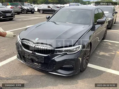 Photo 1 of 13: 2021 BMW 320i, VIN WBA5X5108MFL26853 — Korean insurance auction
